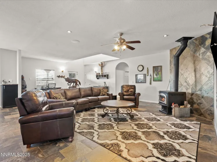 7410 Matterhorn, Reno, Nevada 89506, 5 Bedrooms Bedrooms, ,3 BathroomsBathrooms,Residential,Residential,Matterhorn,250058671