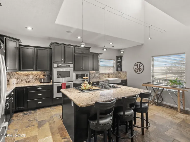 7410 Matterhorn, Reno, Nevada 89506, 5 Bedrooms Bedrooms, ,3 BathroomsBathrooms,Residential,Residential,Matterhorn,250058671