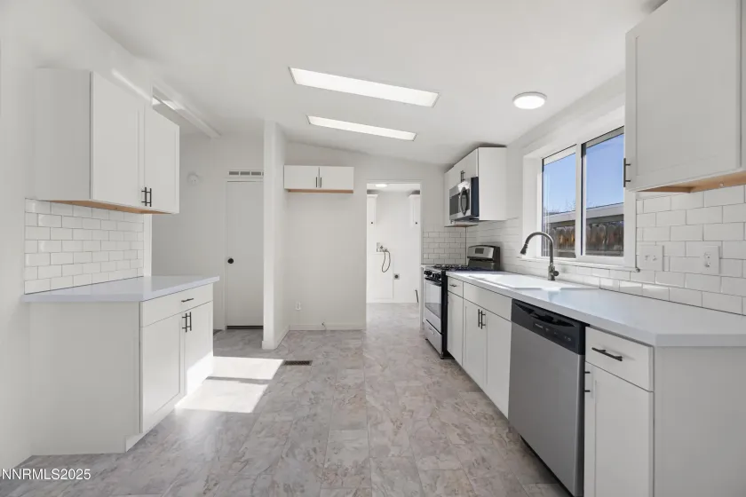 804 Clordi, Moundhouse, Nevada 89706, 3 Bedrooms Bedrooms, ,2 BathroomsBathrooms,Residential,Residential,Clordi,250058670