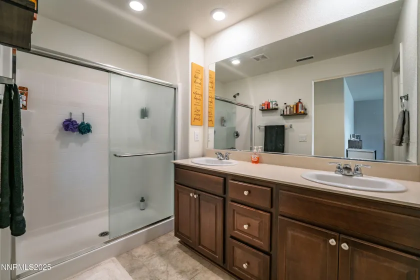 909 Convair, Reno, Nevada 89506, 3 Bedrooms Bedrooms, ,3 BathroomsBathrooms,Residential,Residential,Convair,250058678