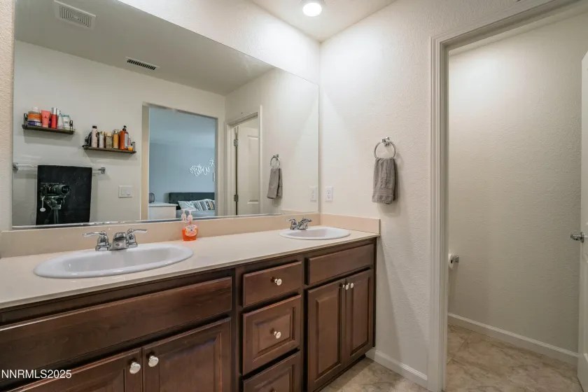 909 Convair, Reno, Nevada 89506, 3 Bedrooms Bedrooms, ,3 BathroomsBathrooms,Residential,Residential,Convair,250058678