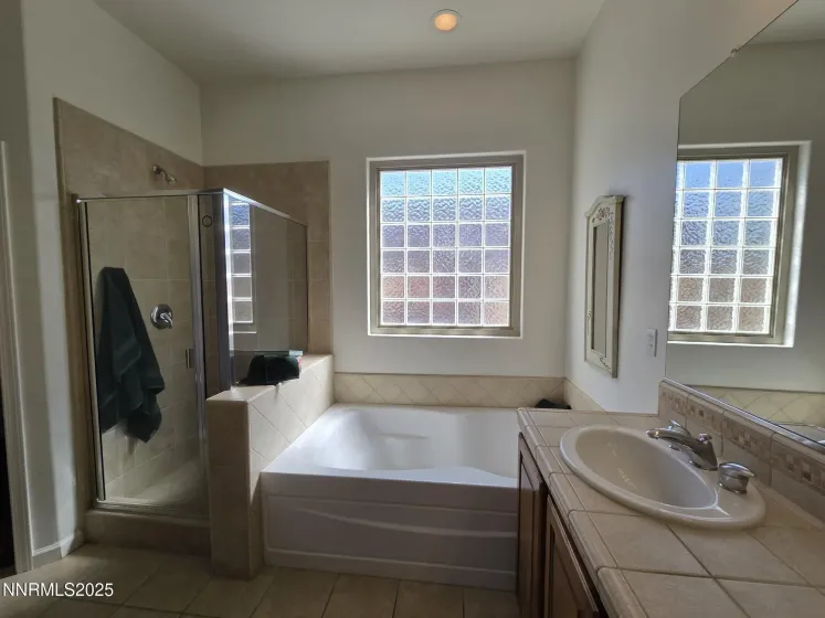 1388 Lambrays, Sparks, Nevada 89436, 4 Bedrooms Bedrooms, ,3 BathroomsBathrooms,Residential,Residential,Lambrays,250050797