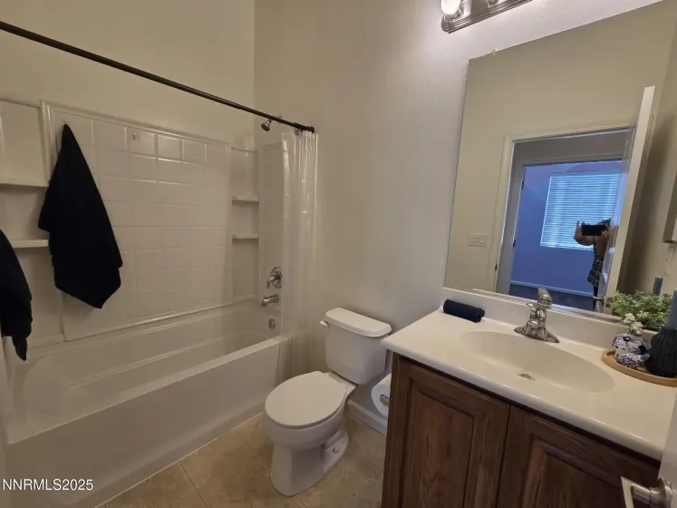 1388 Lambrays, Sparks, Nevada 89436, 4 Bedrooms Bedrooms, ,3 BathroomsBathrooms,Residential,Residential,Lambrays,250050797