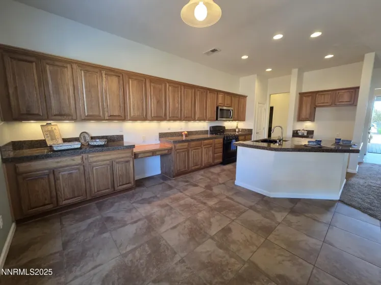 1388 Lambrays, Sparks, Nevada 89436, 4 Bedrooms Bedrooms, ,3 BathroomsBathrooms,Residential,Residential,Lambrays,250050797