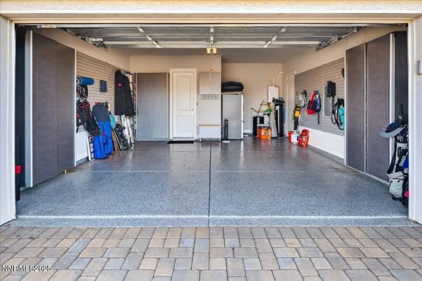 2160 Woodhouse, Reno, Nevada 89521, 2 Bedrooms Bedrooms, ,3 BathroomsBathrooms,Residential,Residential,Woodhouse,250058686