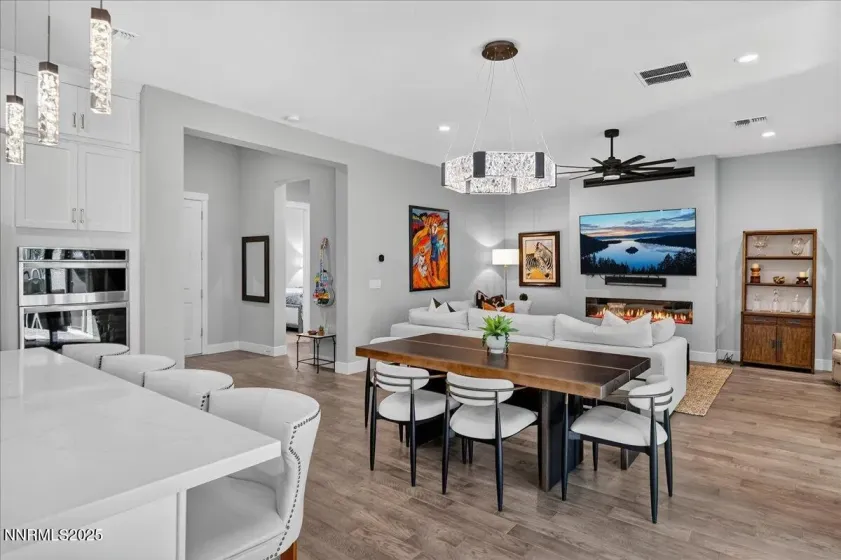 2160 Woodhouse, Reno, Nevada 89521, 2 Bedrooms Bedrooms, ,3 BathroomsBathrooms,Residential,Residential,Woodhouse,250058686