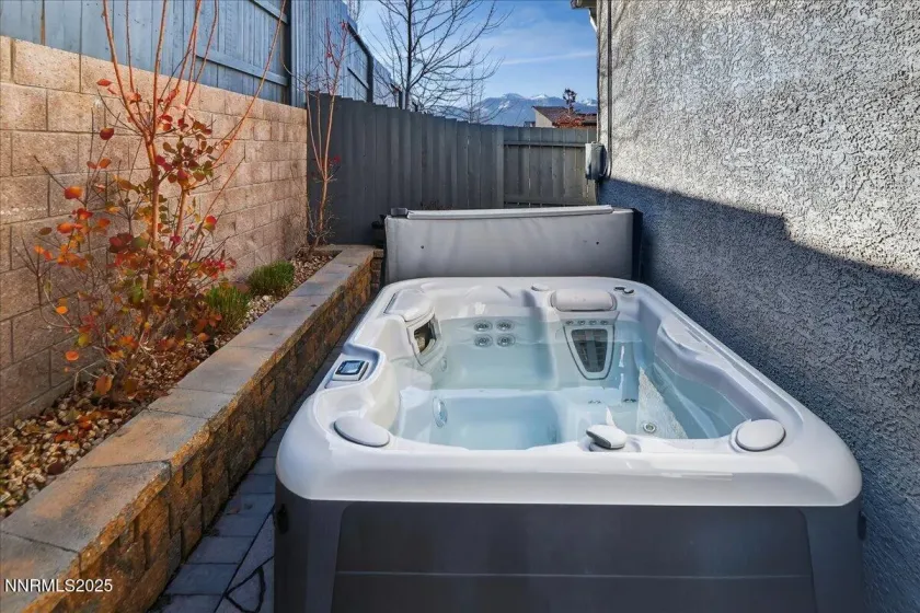 2160 Woodhouse, Reno, Nevada 89521, 2 Bedrooms Bedrooms, ,3 BathroomsBathrooms,Residential,Residential,Woodhouse,250058686