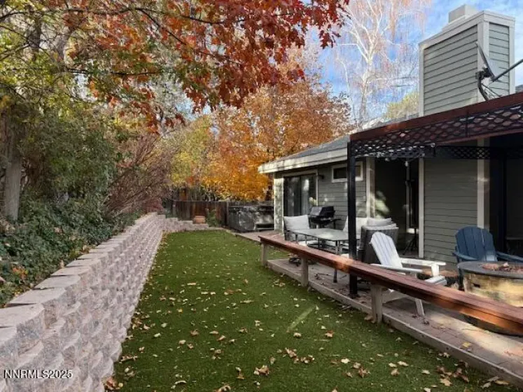 6317 Meadow Creek, Reno, Nevada 89519, 3 Bedrooms Bedrooms, ,2 BathroomsBathrooms,Residential,Residential,Meadow Creek,250058688