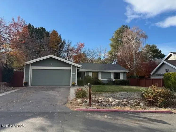 6317 Meadow Creek, Reno, Nevada 89519, 3 Bedrooms Bedrooms, ,2 BathroomsBathrooms,Residential,Residential,Meadow Creek,250058688