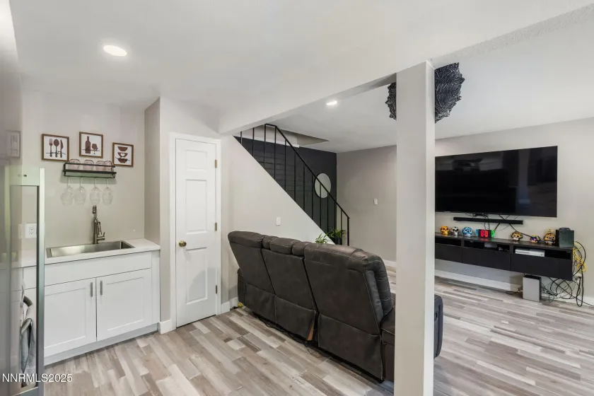 940 Jamaica, Reno, Nevada 89502, 2 Bedrooms Bedrooms, ,1 BathroomBathrooms,Residential,Residential,Jamaica,250058689