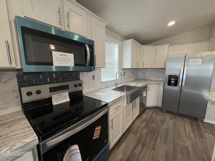 495 Camellia, Lovelock, Nevada 89419, 3 Bedrooms Bedrooms, ,2 BathroomsBathrooms,Residential,Residential,Camellia,250058691