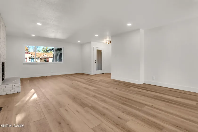 650 John Fremont, Reno, Nevada 89509, 3 Bedrooms Bedrooms, ,2 BathroomsBathrooms,Residential,Residential,John Fremont,250058703