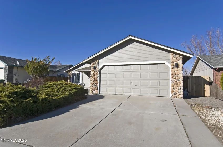 1654 Spooner, Carson City, Nevada 89706, 3 Bedrooms Bedrooms, ,2 BathroomsBathrooms,Residential,Residential,Spooner,250058713