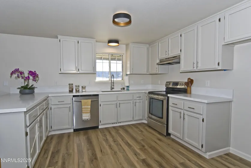 1654 Spooner, Carson City, Nevada 89706, 3 Bedrooms Bedrooms, ,2 BathroomsBathrooms,Residential,Residential,Spooner,250058713