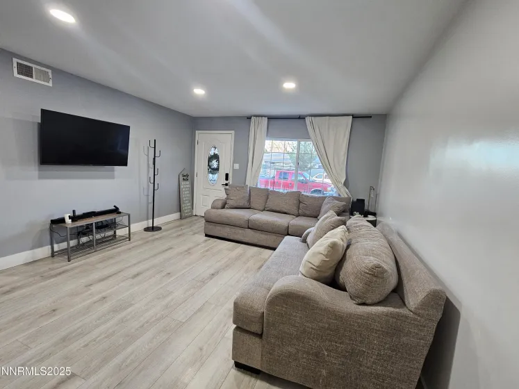 181 Quail, Sparks, Nevada 89431, 4 Bedrooms Bedrooms, ,2 BathroomsBathrooms,Residential,Residential,Quail,250058715