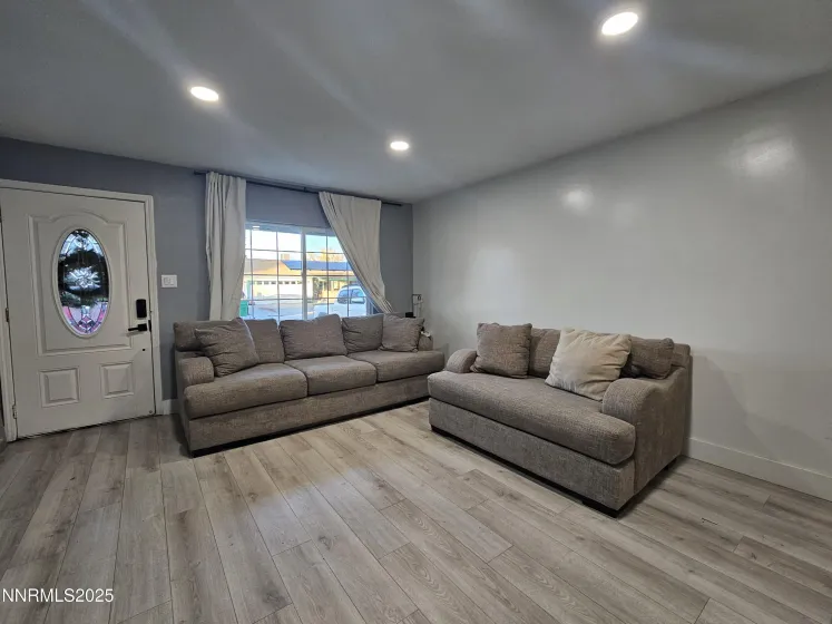 181 Quail, Sparks, Nevada 89431, 4 Bedrooms Bedrooms, ,2 BathroomsBathrooms,Residential,Residential,Quail,250058715