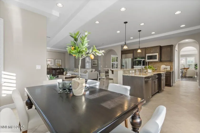 2675 Weymoor, Reno, Nevada 89521, 4 Bedrooms Bedrooms, ,4 BathroomsBathrooms,Residential,Residential,Weymoor,250050079