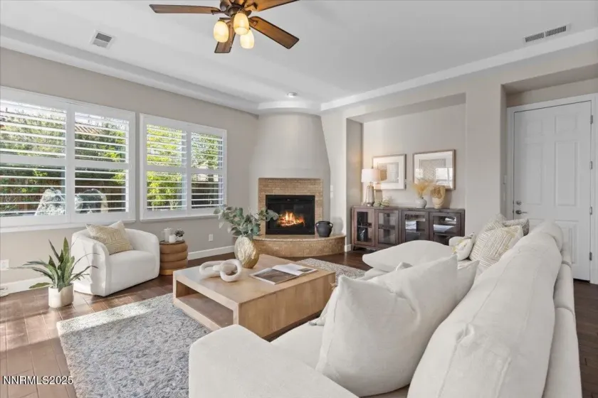 2675 Weymoor, Reno, Nevada 89521, 4 Bedrooms Bedrooms, ,4 BathroomsBathrooms,Residential,Residential,Weymoor,250050079