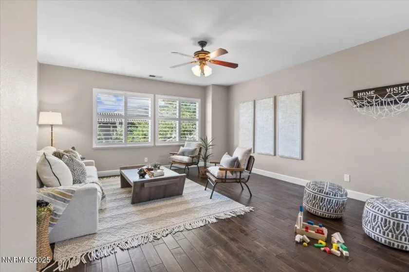 2675 Weymoor, Reno, Nevada 89521, 4 Bedrooms Bedrooms, ,4 BathroomsBathrooms,Residential,Residential,Weymoor,250050079