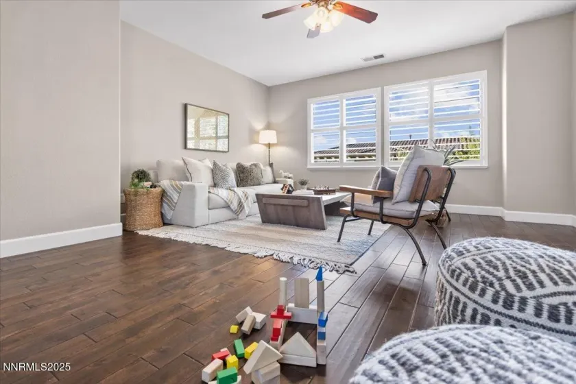 2675 Weymoor, Reno, Nevada 89521, 4 Bedrooms Bedrooms, ,4 BathroomsBathrooms,Residential,Residential,Weymoor,250050079