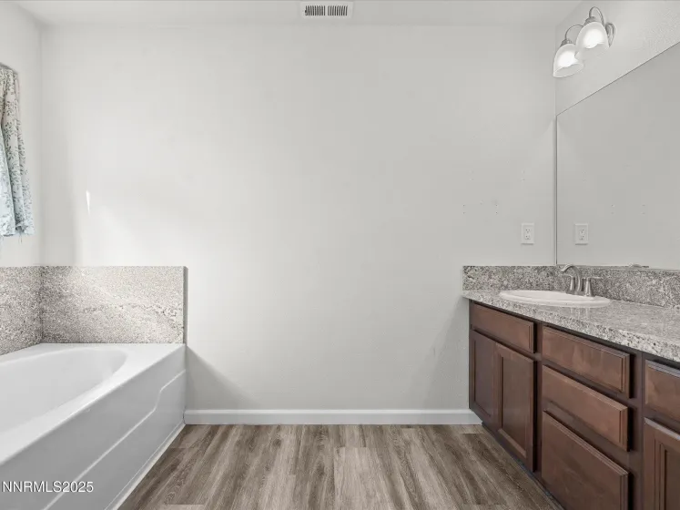 2041 Verona, Fallon, Nevada 89406, 3 Bedrooms Bedrooms, ,2 BathroomsBathrooms,Residential,Residential,Verona,250058723