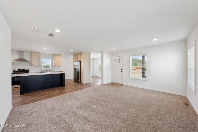 2550 Pueblo, Silver Springs, Nevada 89429, 3 Bedrooms Bedrooms, ,2 BathroomsBathrooms,Residential,Residential,Pueblo,250050729