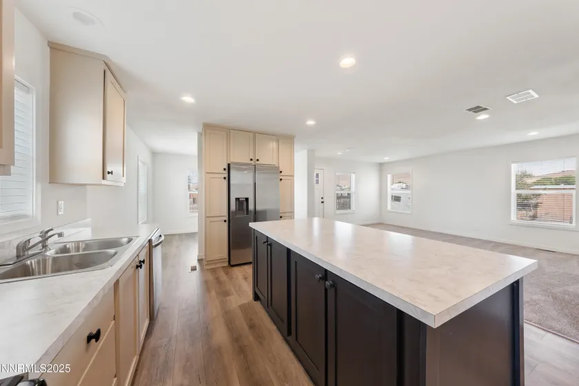 2550 Pueblo, Silver Springs, Nevada 89429, 3 Bedrooms Bedrooms, ,2 BathroomsBathrooms,Residential,Residential,Pueblo,250050729