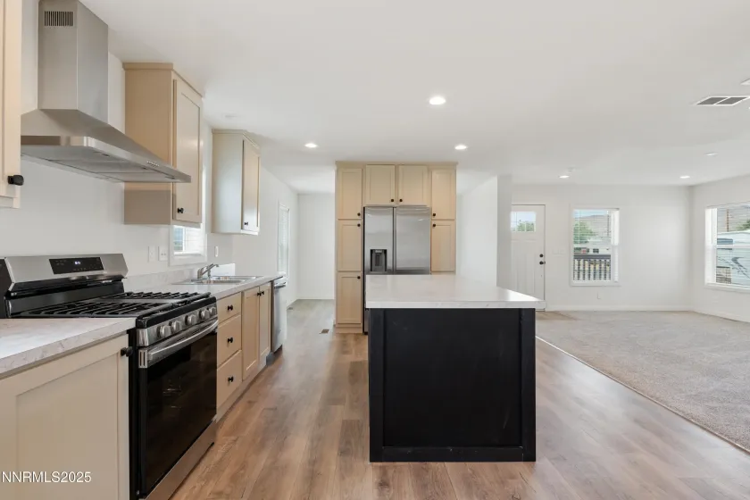 2550 Pueblo, Silver Springs, Nevada 89429, 3 Bedrooms Bedrooms, ,2 BathroomsBathrooms,Residential,Residential,Pueblo,250050729