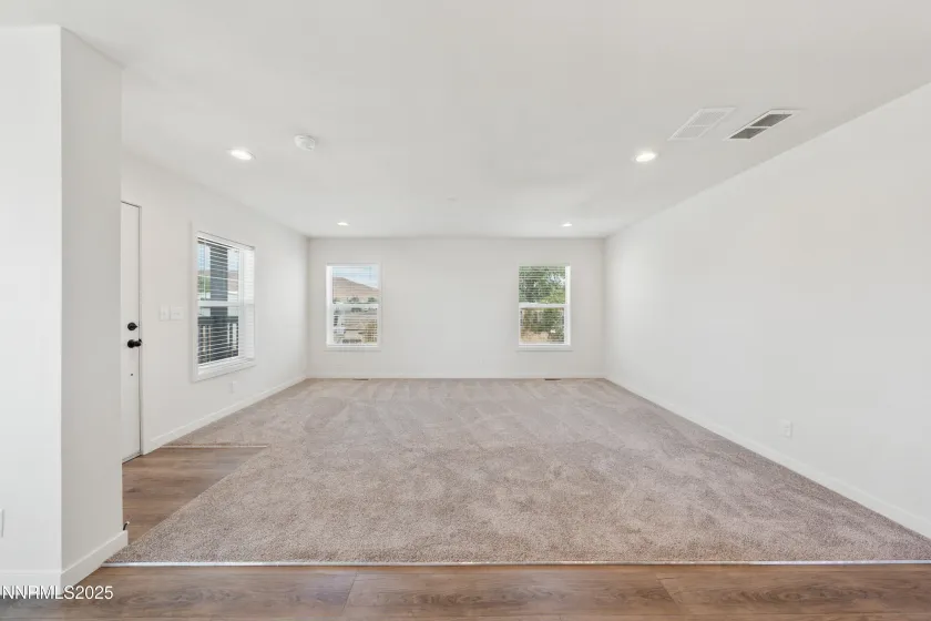 2550 Pueblo, Silver Springs, Nevada 89429, 3 Bedrooms Bedrooms, ,2 BathroomsBathrooms,Residential,Residential,Pueblo,250050729