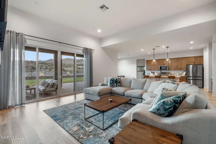 2150 Kinglet, Spanish Springs, Nevada 89441, 3 Bedrooms Bedrooms, ,4 BathroomsBathrooms,Residential,Residential,Kinglet,250058724