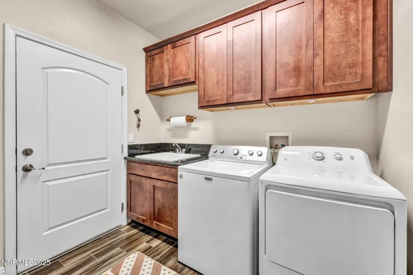 1707 Monticello, Minden, Nevada 89423, 3 Bedrooms Bedrooms, ,2 BathroomsBathrooms,Residential,Residential,Monticello,250057040