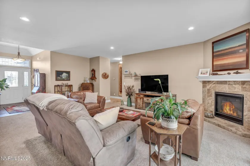 1707 Monticello, Minden, Nevada 89423, 3 Bedrooms Bedrooms, ,2 BathroomsBathrooms,Residential,Residential,Monticello,250057040