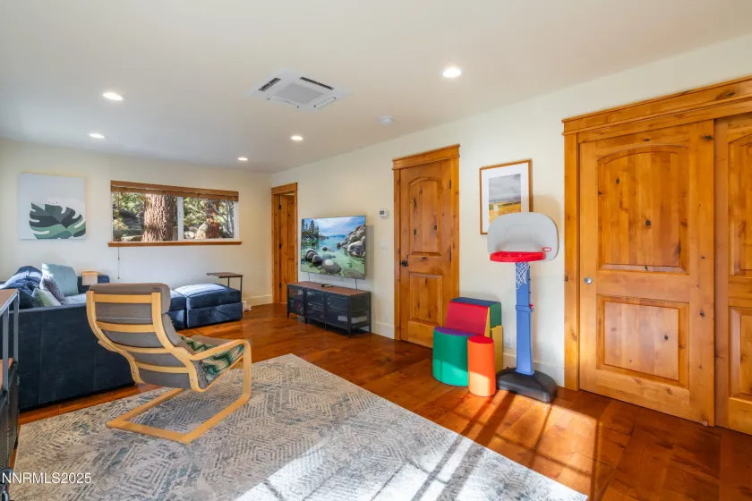 171 Pine, Stateline, Nevada 89449, 4 Bedrooms Bedrooms, ,3 BathroomsBathrooms,Residential,Residential,Pine,250058732