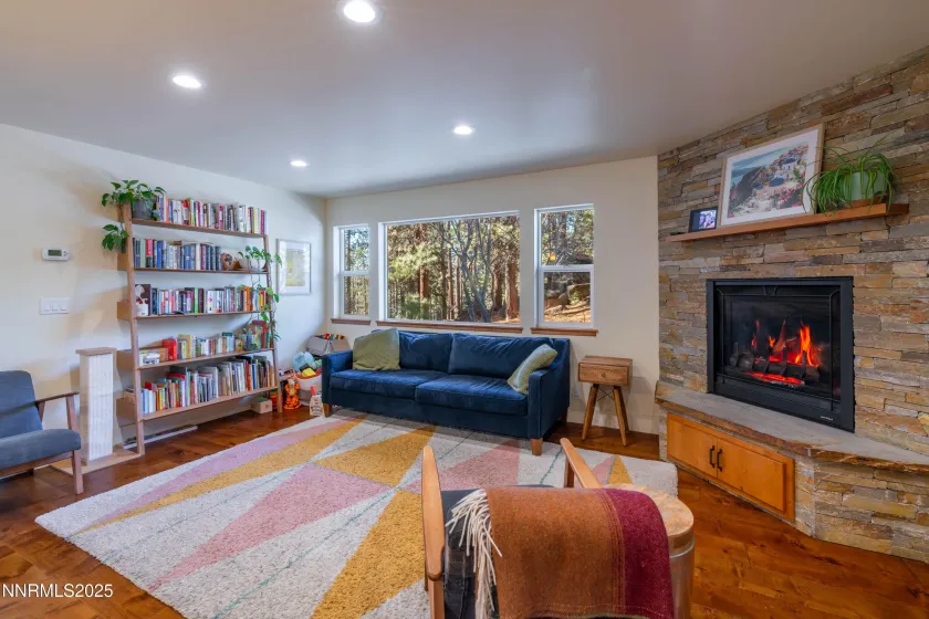 171 Pine, Stateline, Nevada 89449, 4 Bedrooms Bedrooms, ,3 BathroomsBathrooms,Residential,Residential,Pine,250058732