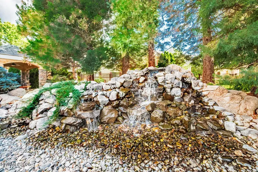 900 Meadows, Reno, Nevada 89521, 2 Bedrooms Bedrooms, ,2 BathroomsBathrooms,Residential,Residential,Meadows,250058734