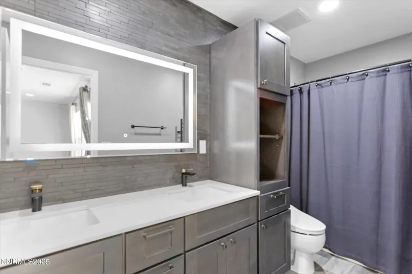 1239 Lullabrooke, Sparks, Nevada 89436, 3 Bedrooms Bedrooms, ,2 BathroomsBathrooms,Residential,Residential,Lullabrooke,250058735