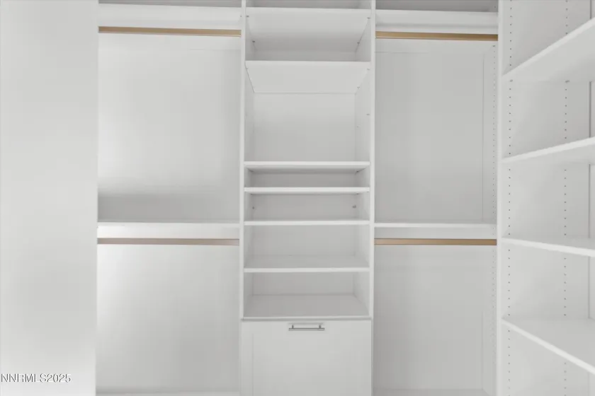 1239 Lullabrooke, Sparks, Nevada 89436, 3 Bedrooms Bedrooms, ,2 BathroomsBathrooms,Residential,Residential,Lullabrooke,250058735