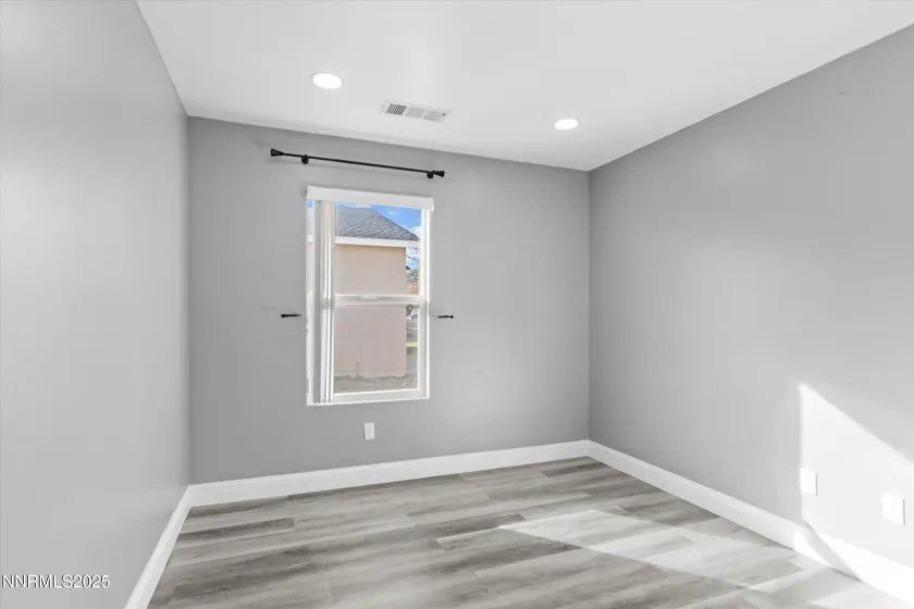 1239 Lullabrooke, Sparks, Nevada 89436, 3 Bedrooms Bedrooms, ,2 BathroomsBathrooms,Residential,Residential,Lullabrooke,250058735