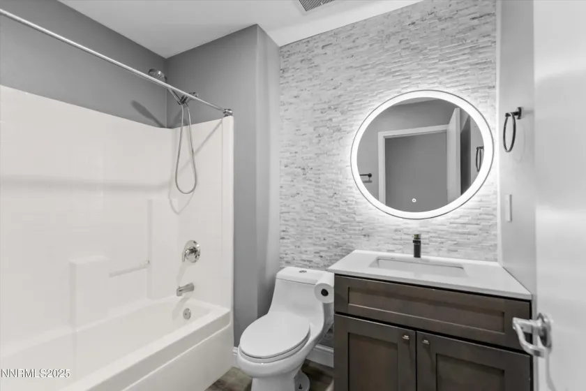 1239 Lullabrooke, Sparks, Nevada 89436, 3 Bedrooms Bedrooms, ,2 BathroomsBathrooms,Residential,Residential,Lullabrooke,250058735