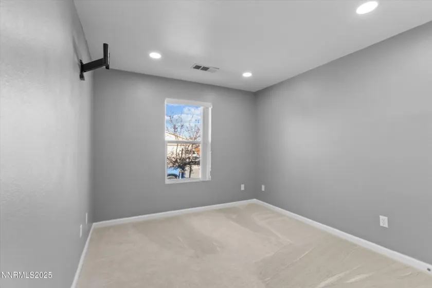 1239 Lullabrooke, Sparks, Nevada 89436, 3 Bedrooms Bedrooms, ,2 BathroomsBathrooms,Residential,Residential,Lullabrooke,250058735