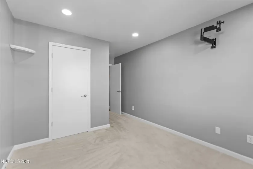 1239 Lullabrooke, Sparks, Nevada 89436, 3 Bedrooms Bedrooms, ,2 BathroomsBathrooms,Residential,Residential,Lullabrooke,250058735