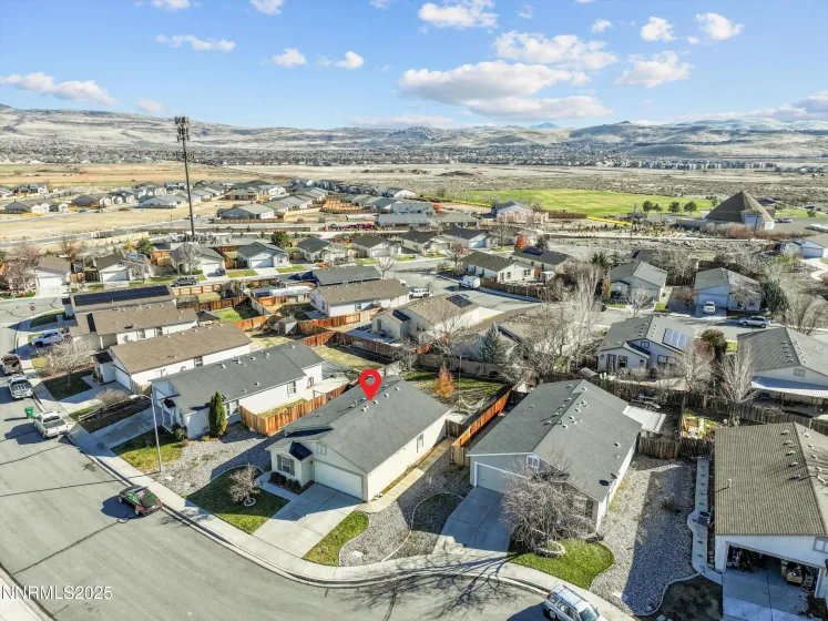 1239 Lullabrooke, Sparks, Nevada 89436, 3 Bedrooms Bedrooms, ,2 BathroomsBathrooms,Residential,Residential,Lullabrooke,250058735