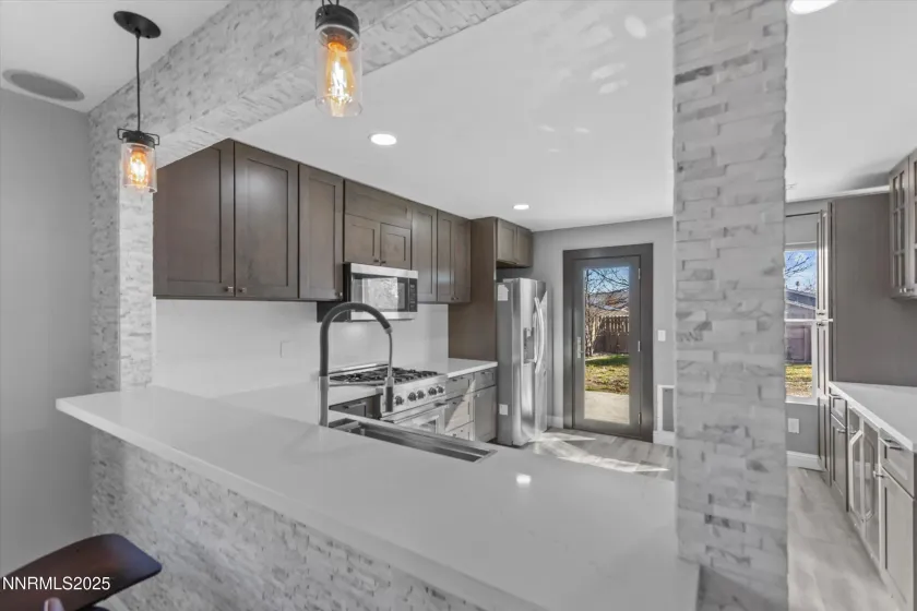 1239 Lullabrooke, Sparks, Nevada 89436, 3 Bedrooms Bedrooms, ,2 BathroomsBathrooms,Residential,Residential,Lullabrooke,250058735