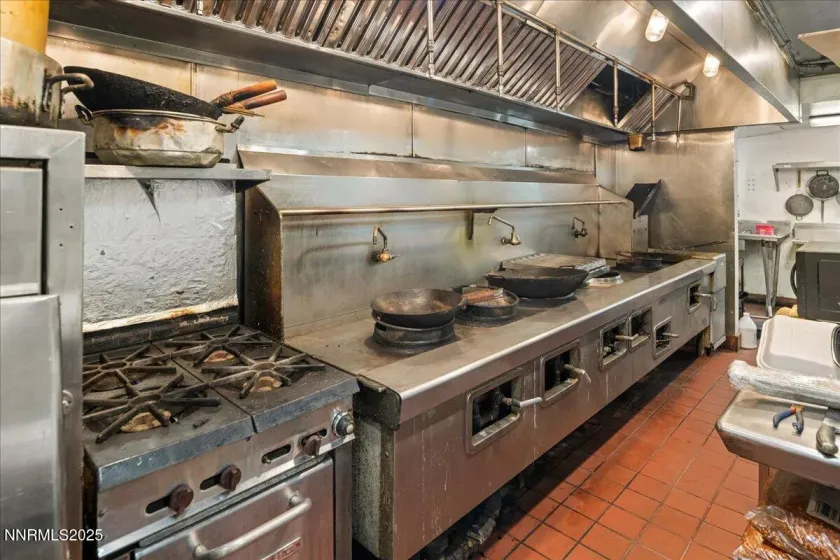 120 Country Club, Incline Village, Nevada 89451, ,Commercial Lease,Manufactured,Country Club,250058740