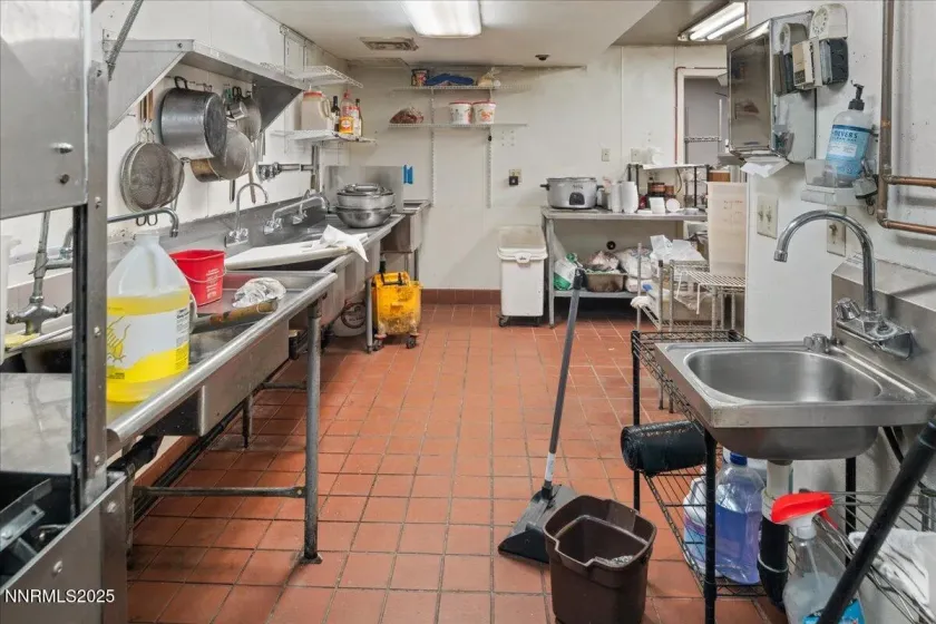 120 Country Club, Incline Village, Nevada 89451, ,Commercial Lease,Manufactured,Country Club,250058740