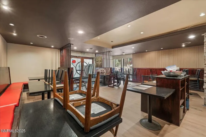 120 Country Club, Incline Village, Nevada 89451, ,Commercial Lease,Manufactured,Country Club,250058740