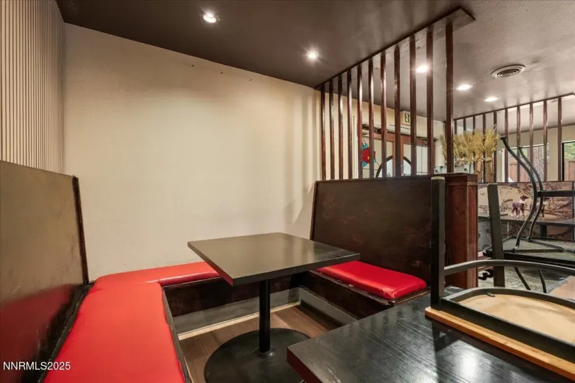 120 Country Club, Incline Village, Nevada 89451, ,Commercial Lease,Manufactured,Country Club,250058740