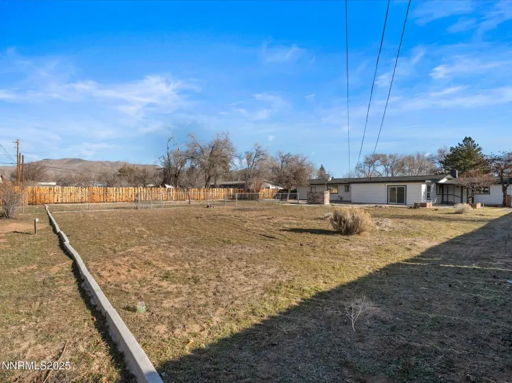 2940 Lukens, Carson City, Nevada 89706, 3 Bedrooms Bedrooms, ,2 BathroomsBathrooms,Residential,Residential,Lukens,250058745