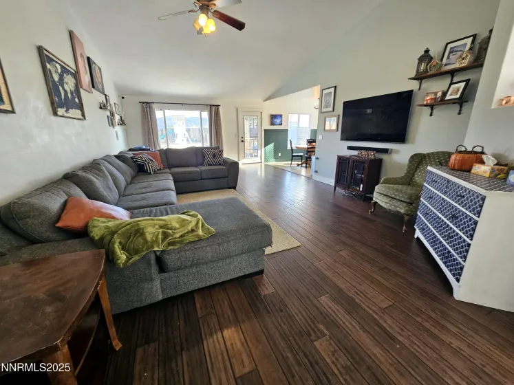 2320 Mammatus, Spanish Springs, Nevada 89441, 5 Bedrooms Bedrooms, ,3 BathroomsBathrooms,Residential,Residential,Mammatus,250058748