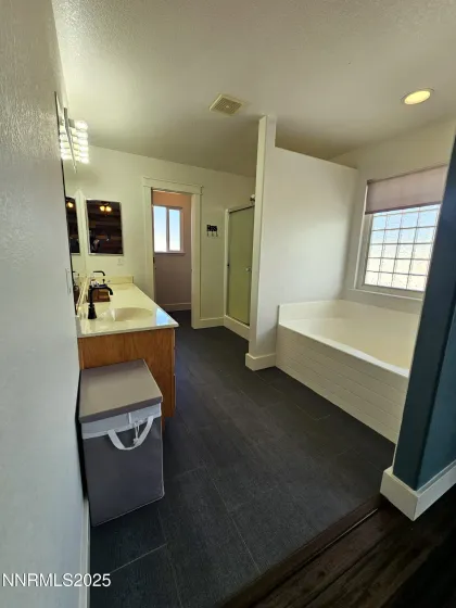 2320 Mammatus, Spanish Springs, Nevada 89441, 5 Bedrooms Bedrooms, ,3 BathroomsBathrooms,Residential,Residential,Mammatus,250058748